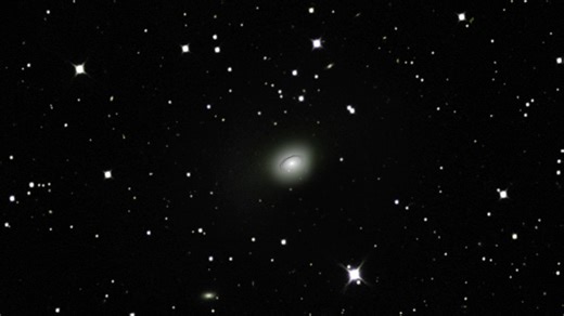 Friends of NASA on Instagram: "Journey to Lenticular Galaxy NGC 7049 in Indus | Hubble Space Telescope Support FriendsofNASA.org: Zooming in on NGC 7049, a mysterious looking galaxy with globular clusters dotted throughout its halo. The NASA/European Space Agency Hubble Space Telescope captured this image of galaxy NGC 7049 in the Indus constellation visible in the southern sky. A family of globular clusters appears as glittering spots dusted around the galaxy halo. Astronomers study the globula