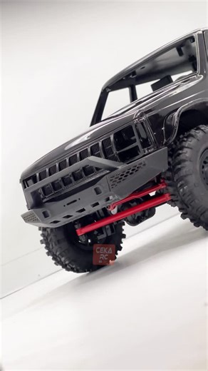 Ceka RC on Instagram: "Black Jeep Cherokee XJ Limited 😎 #rc #offroad #4x4 #miniature #indonesia #jeep #cherokee"