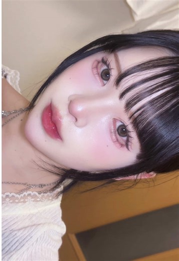 黒髪向けのおすすめカラコン - cicicaのべべカカオ