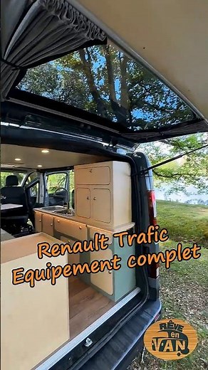 Renault trafic transformé en van aménagement avec équipement intégral