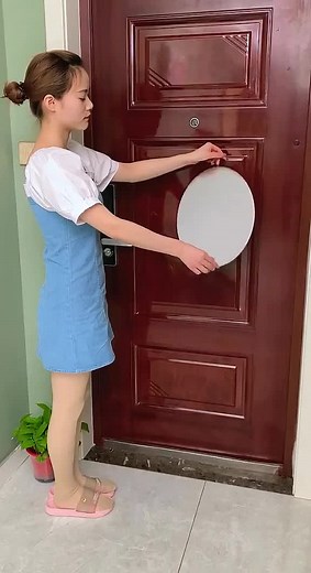 Experimenting with a Translucent Object in Home Decor