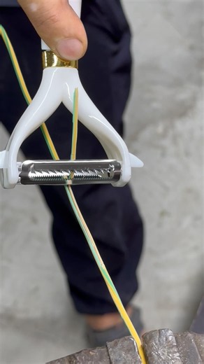 The Cleanest Wire Stripping Tool You’ll Ever See!
