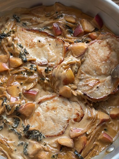 Creamy Pork, Apple & Shallots: Easy Dinner
