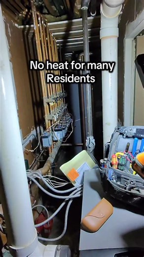 Jacob Jackowski on Instagram: "No heat#hvaclife #funny #customer"