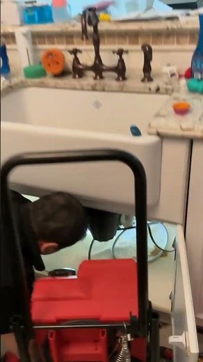 How Plumbers Unclog a Stubborn Kitchen Sink! 🚰🔧 Plumber Near Me in Action