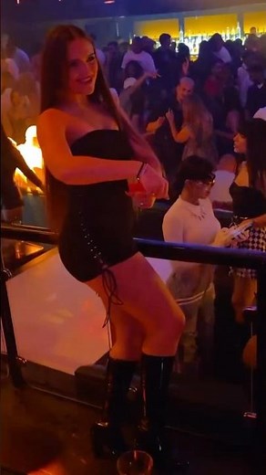 Beautiful Girl Dancing on Floor 🔥 Must Watch! | @Nightclubslife #nightlife