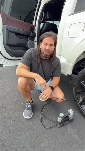 Portable Tire Compressor: Your Ultimate Roadside Companion