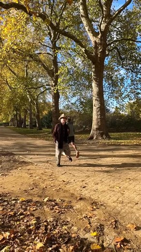 Wonder Woman ! Elegantly jogging in Kensington Park #dustyo #viviennewestwood #queerartist #queerart #viviennewestwoodworldsend #ootd | David Hodge