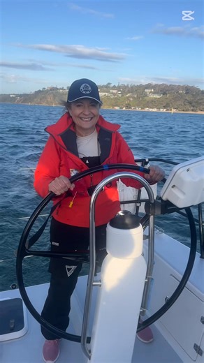 23 reactions | A sport that any woman who loves adrenaline, sea waves...