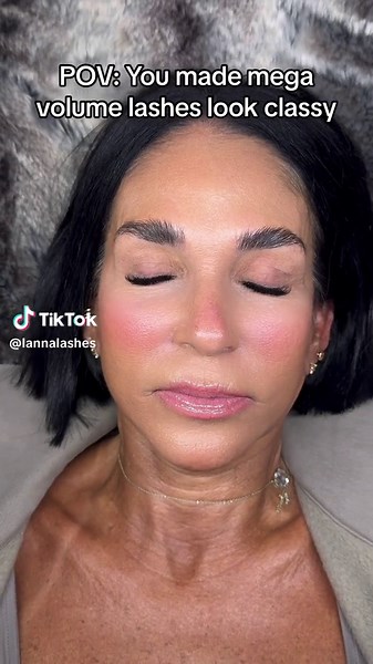 Mini Megas: Making Mega Volume Lashes Classy