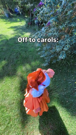 One minute it’s mid-year, next minute it’s carols 🎄🧡🫶🏽 Excited to dance with everyone tonight for rehearsal night and then the sparkles really start tomorrow! Vision Australia’s Carols by Candlelight Melbourne 🌟 | Emma Watkins