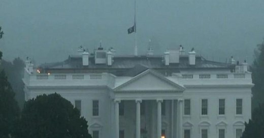 Lightning strike near White House kills at least 3