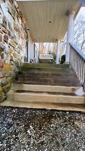 25K views · 341 reactions | #pressurewashing #soclean #cleaning #asmrcleaning #cleanwithme | Amazingtips | Facebook