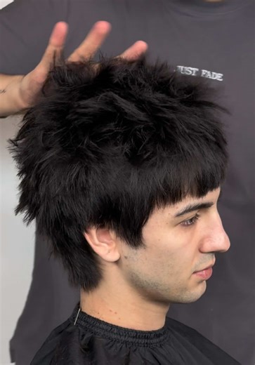 Mastering the Hot Towel Technique in Barbering