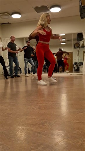 CUBAN SALSA, RUEDA & MORE • AloCubano Dance School • Stockholm #shorts #cubandance #dance #salsa