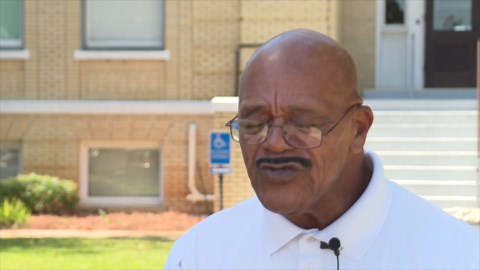 Gadsden County chaplain leads courthouse prayer vigil after recent crime incidents