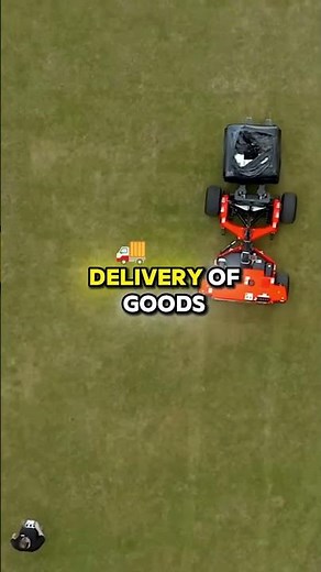 This Tiny Forklift Can Go Places Others Can’t! Watch It Conquer Any Space 🚧🔥