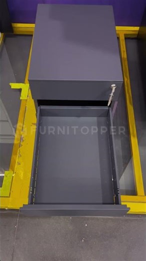 Tidy desk, tidy mind—3-drawer file cabinet for all your files!