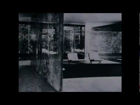 Design Classics: The Barcelona Chair