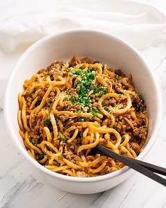 5.3K views · 196 reactions | Spicy Pork &amp; Sesame Udon Noodle Stir-fry...sooo delish and done in a flash Get the recipe: https://www.marionskitchen.com/15-minute-pork-sesame-udon-noodles/ | Quick and Easy Cooking with Marion | Facebook