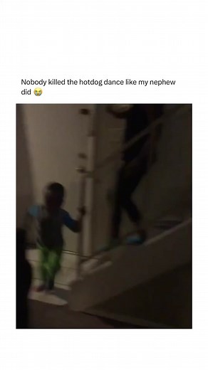 He kilt it 😭😭 #hotdogdance #goofy #mickeymouse | hotdog dance