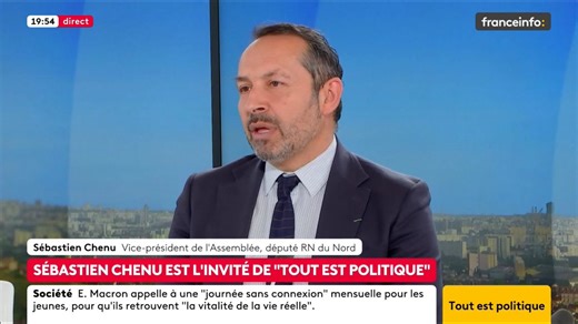 Sébastien Chenu, RN, nous dit : une prof de socio à Nanterre est "moche, mal coiffée et aigrie".Evidemment, attaquer sur le physique est aussi infect que dire que Sébastien Chenu est moche et chauve...🙂Mais, de plus, j'ai regardé quelque photos de professeures de sociologie à Nanterre, au hasard.Et c'est curieux : je trouve que ces femmes ont l'air beaucoup, mais vraiment beaucoup moins aigries que lui.🙂Le problème de Lepenistes, en fait, c'est qu'ils sont encore plus bêtes que méchants.