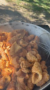Disfruta de la mejor chicharra! Solo en La Chicharronera HN! Pase por sus libras! Todos los días, desde las 7:00 am. 📍CA13, a 1/2 cd de posta policial. Zamora, Tocoa Colón. Honduras 🇭🇳 📲 8749-5826 | Chicharronera 0209 Tocoa, Colon