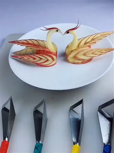 Delicate Hand-Carved Flower Art: Unveiling Beauty