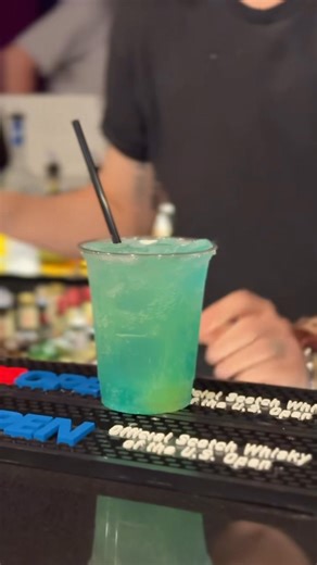 7.4K views · 11 reactions | Bubbles, brunch, and a bit of hocus pocus! 慄‍♀️✨ Our Witch’s Brew-Mosa and Oakmont Bakery treats will put a spell on you this Sunday! 療 Cinebrunch Hours: Sunday, June 29th Doors & Brunch - 10am  Hocus Pocus - 11am  Celebrate Halfway to Halloween and summon your tickets now at the link below! https://www.showclix.com/event/hocus-pocus-june | The Oaks Theater | Facebook