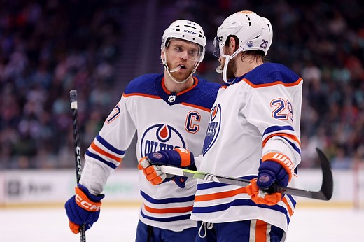 NHL players with 60-Goal seasons: A look at all the stars who have achieved the feat