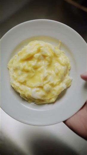 A Soft French Omelette That Works on Stainless Steel