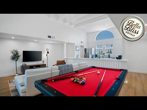 Chic Uptown Phoenix Home - Pool Table & Perfect Location | United States 🌟