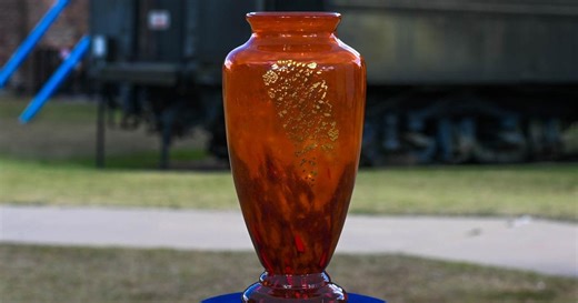 Appraisal: Daum Nancy Art Deco Glass Vase, ca. 1920