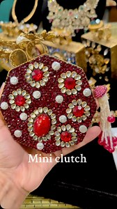 4 comments | Wedding season is around get exclusive jewellery pieces and clutch Biya’s jewelry For further details and other plz don’t embarrass yourself or me by asking for discount WhatsApp us +923084104692 Worldwide shipping available  | Biya's jewelry | Facebook