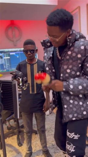 Socorro ft Gerilson Israel! A processar... | Oficina Cultural - Bakongo vs Kikongo