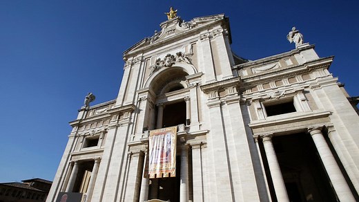 Pope slams credit default swaps, calls derivatives a ‘ticking time bomb’