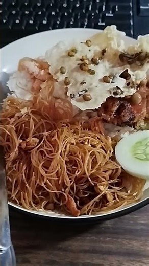 Happy Sunday Everyone Having Bakmi Otista,KFC,And Nasi Hainan Campur Very Delicious 100/100
