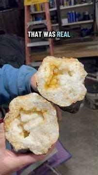 Popping 4 KY geodes with ‪@huntingrocks‬