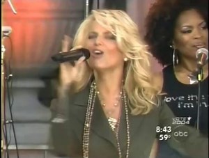 Jessica Simpson - Angels (Live @ Good Morning America) (2004/08/06) HQ