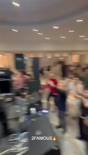 2Famous last gig 2025 at x-mas party opera den haag @SLCTBTS 2FAMOUS @JERRYBASE🎸