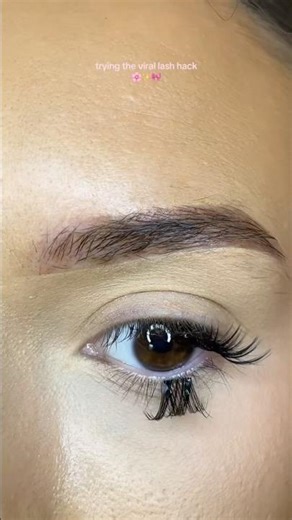 Trying the viral lash hack application using preglued lashes - no tweezers required #viral #lashes