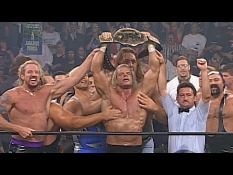 Lex Luger electrifies the masses and wins the WCW Title: Lex Luger A&E Biography: Legends sneak peek