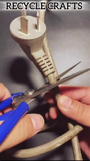 waste material craft/ recycle craft/ reuse craft #foryou #foryoupageofficiall #craftanddecorationideas #foryoupage @TikTok @#foryou