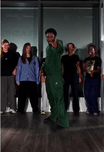 Chorégraphie de Danse Afro Débutant au FLASHBACK Studio