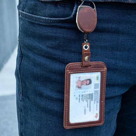 Personalized Leather ID Card Holder With Retractable Reel, Custom Leather Badge Holder - Mother's or Father's Day Gift Idea - Etsy