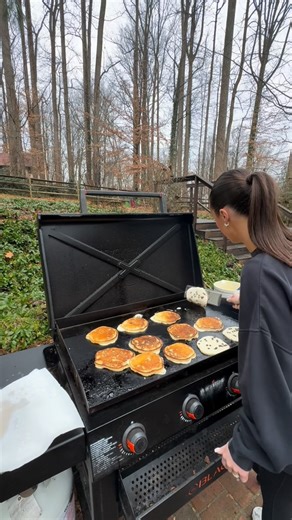 Meg Korzon | Not me checking the weather radar this morning and timing these precisely 😅 #saturdaymorning #blackstonebreakfast #saturdaybreakfast... | Instagram