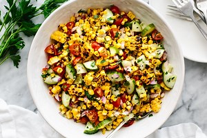 This corn salad is the ultimate summer side dish that’s brimming with peak-of-the-season ingredients 🥗 Recipe: https://downshiftology.com/recipes/fresh-corn-salad/ | Downshiftology