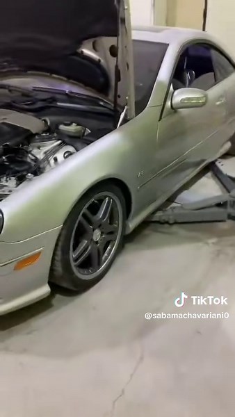 Mercedes-Benz CL65 AMG: V12 BiTurbo Power