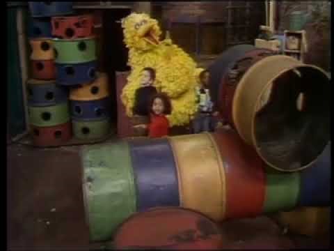 Classic Sesame Street - Grover Big Bird And The Kids Alphabet Bates Y 1975