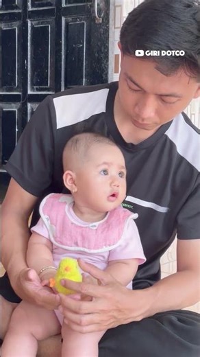 KIARA FOKUS BANGET LIAT MAINAN AYAM 🐔 Ekspresinya Lucu Banget!